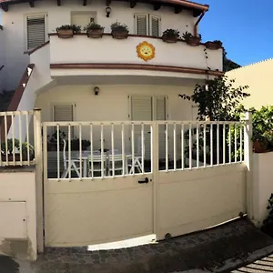 https://buggerru-la-bomboniera.in-sardinia.net